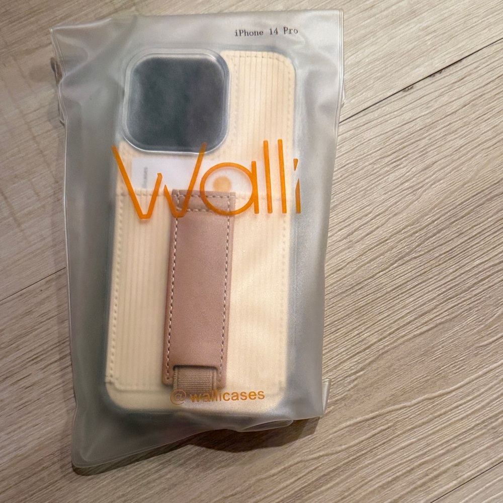 Walli iPhone 14 Pro Case card holder wallet case - Cream and Tan